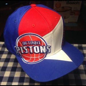 🏀 Detroit Pistons Adidas Cap